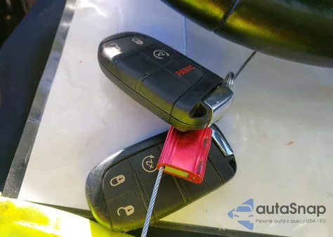 2021 Jeep Compass Latitude 4X4 from USA, damaged, VIN 3C4NJDBBXMT537900